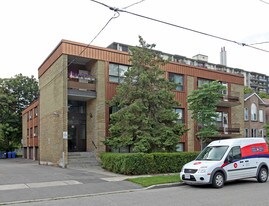 39 Torrens Ave in Toronto, ON - Building Photo