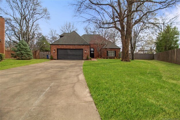 11021 S Urbana Ave in Tulsa, OK - Building Photo