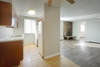 Abrigo Apartments in Aurora, CO - Building Photo - Building Photo