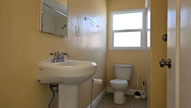 1305 66th St in Berkeley, CA - Building Photo - Building Photo