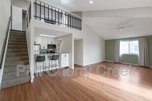 7905 E Colorado Ave in Denver, CO - Building Photo