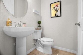 8239 Tailshot Ct in Greenacres, FL - Building Photo - Building Photo