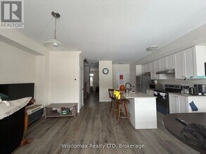 7789 Kalar Rd in Niagara Falls, ON - Building Photo - Building Photo