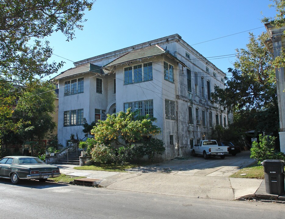 1310 St Andrew St in New Orleans, LA - Foto de edificio