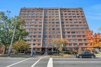 1225 John F. Kennedy Blvd in Bayonne, NJ - Building Photo - Building Photo