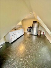 313 Berkeley Ave in Middletown, RI - Building Photo - Building Photo