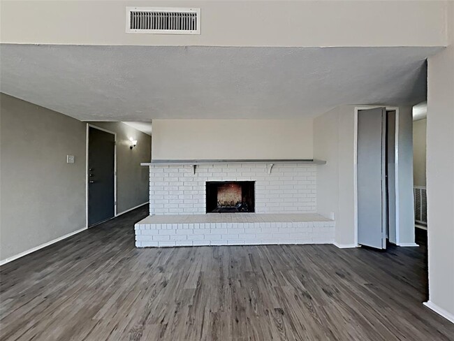 17151 Ranch Country Rd in Hockley, TX - Foto de edificio - Building Photo