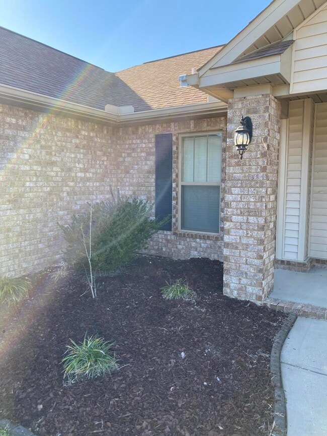 8544 Holley Hills Cir in Navarre, FL - Building Photo - Building Photo