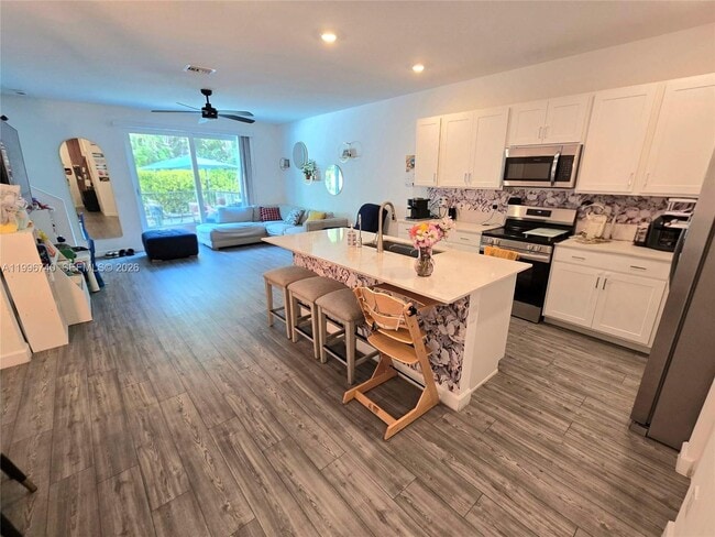 4591 Hollister Ave in Greenacres, FL - Building Photo - Building Photo