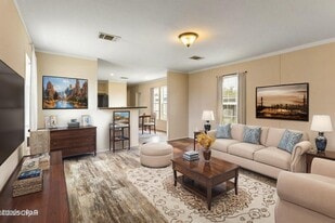 5102 E 12th St in Panama City, FL - Building Photo