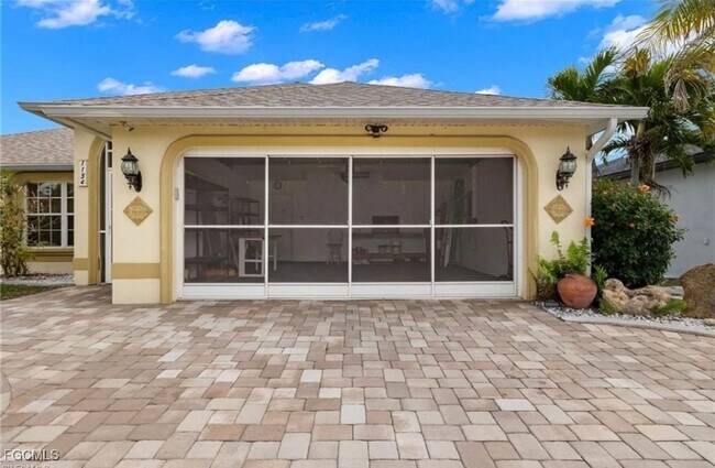 1134 SW 28th Terrace in Cape Coral, FL - Building Photo - Building Photo