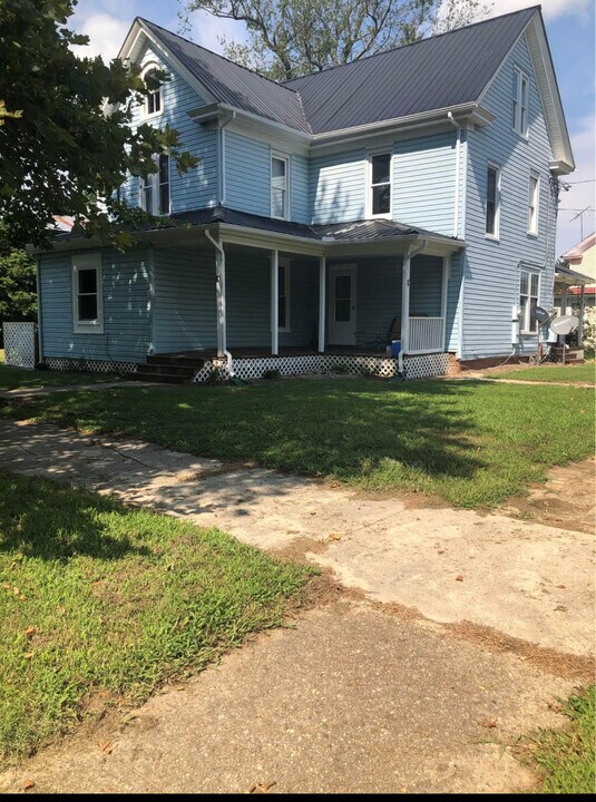 10 Maryland Ave, Unit 1 in Ridgely, MD - Building Photo