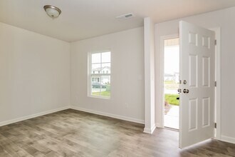 207 Pleasant Willow Pl in Greensboro, NC - Building Photo - Building Photo