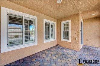 3013 Camino Sereno Ave in Henderson, NV - Building Photo - Building Photo
