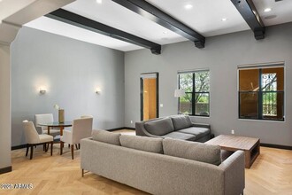18650 N Thompson Peak Pkwy in Scottsdale, AZ - Building Photo - Building Photo