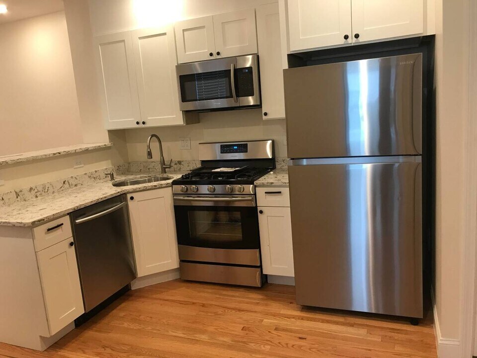 130 Oxford St in Cambridge, MA - Building Photo