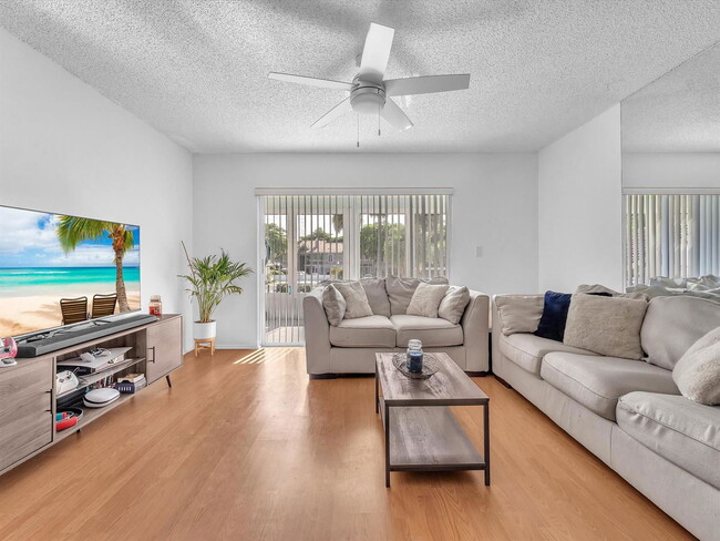 property at 2710 Riverside Dr