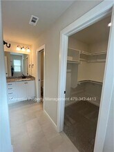 145 N Hinsdale Ave in Fayetteville, AR - Building Photo - Building Photo