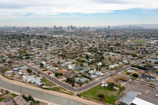 1743 Glenrosa in Phoenix, AZ - Building Photo - Building Photo