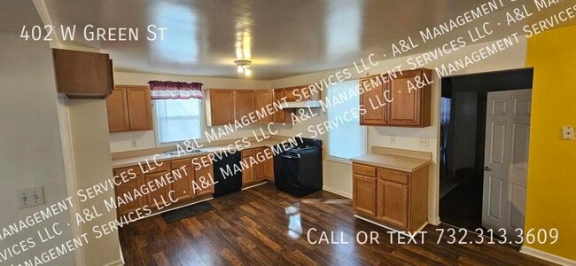 402 W Green St in Millville, NJ - Building Photo - Building Photo