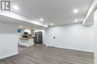 94 Irene Ave in Hamilton, ON - Building Photo - Building Photo