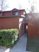 5859 SW 8th Pl in Gainesville, FL - Building Photo