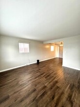 9574 Shenandoah Dr in New Market, VA - Building Photo - Building Photo