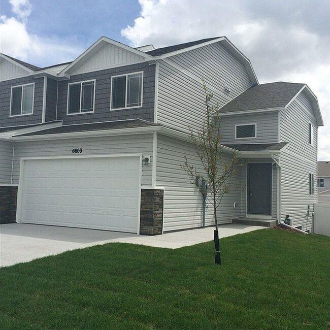 property at 6609 Horse Soldier Rd