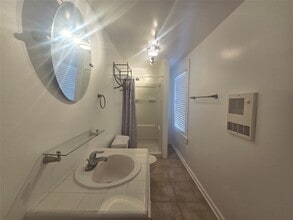 1119 Broadway Avenue J in Galveston, TX - Building Photo - Building Photo