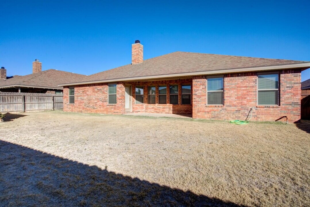 8806 Rochester Ave in Lubbock, TX - Building Photo