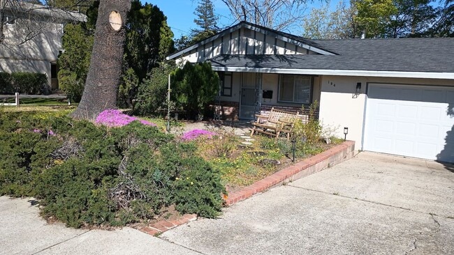 194 Wedgewood Ave in Los Gatos, CA - Building Photo - Building Photo