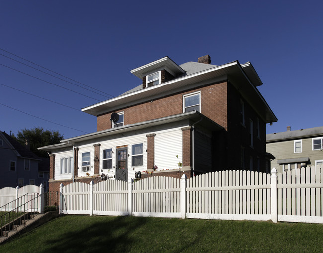 1142 S 31st St in Omaha, NE - Building Photo - Building Photo