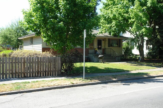 1409 N Post St in Spokane, WA - Foto de edificio - Building Photo