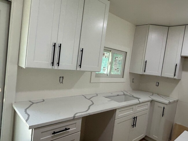 property at 2625 Santa Barbara Dr NW