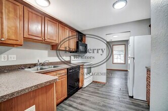 1115 N Byrne Rd in Toledo, OH - Building Photo - Building Photo