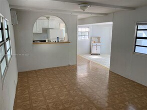 740 Largo Rd in Key Largo, FL - Foto de edificio - Building Photo