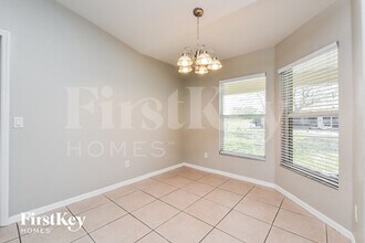 2547 SW 3rd Pl in Cape Coral, FL - Foto de edificio - Building Photo