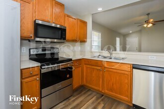 15206 Searobbin Dr in Lakewood Ranch, FL - Foto de edificio - Building Photo