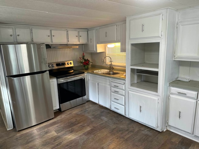 6551 Char Ln in New Port Richey, FL - Building Photo - Building Photo