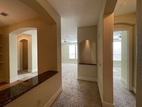 2600 Hillsboro Rd in Nashville, TN - Building Photo - Building Photo