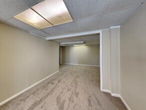 8238 Redwood Dr in Jonesboro, GA - Building Photo - Building Photo