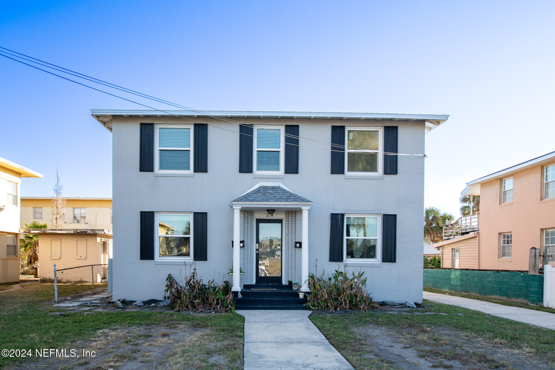 214 8th St N in Jacksonville Beach, FL - Building Photo