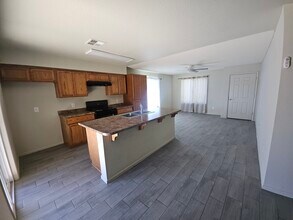 3685 S Laura Way in Yuma, AZ - Building Photo - Building Photo