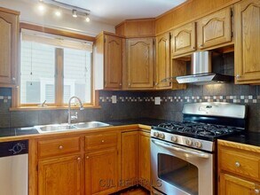 25 Charlotte Rd in Waltham, MA - Building Photo - Building Photo