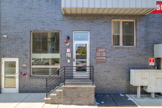 4046-48 Chestnut St in Philadelphia, PA - Building Photo - Building Photo