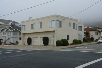 401 Magnolia Ave in South San Francisco, CA - Building Photo - Building Photo