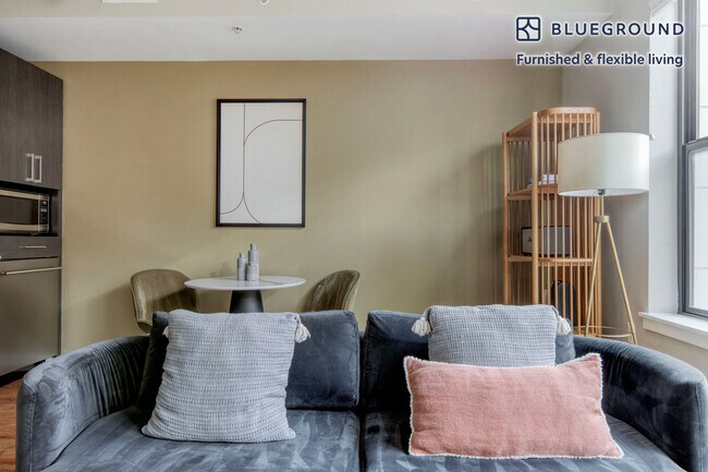 1011 4th St NW in Washington, DC - Building Photo - Building Photo