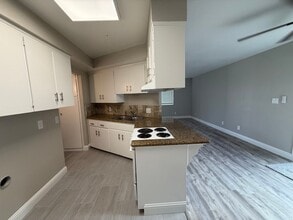 1205 F St in Reedley, CA - Building Photo - Building Photo