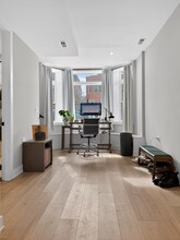 2818 W Fletcher St in Chicago, IL - Foto de edificio - Building Photo