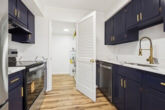 1561 Malibu Pl in Newport News, VA - Building Photo - Building Photo